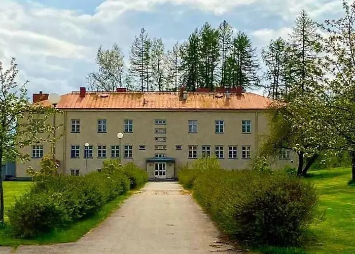 Ainola بيت شباب *